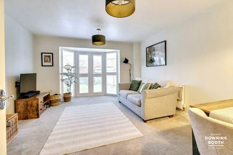 3 bedroom end of terrace house for sale, Agincourt Road, Lichfield WS14