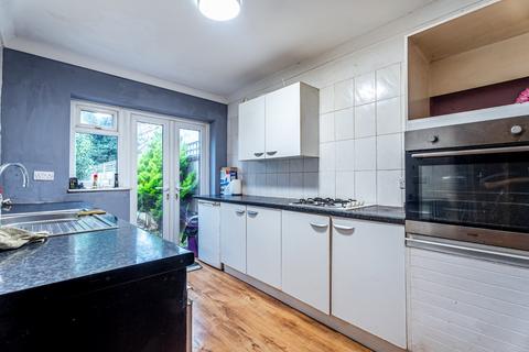 2 bedroom terraced house for sale, Leyland Avenue, Hertfordshire AL1