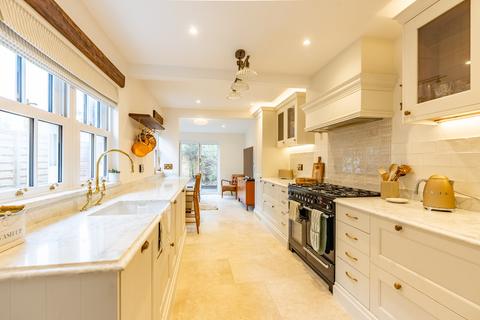 4 bedroom semi-detached house for sale, Boundary Road, Hertfordshire AL1