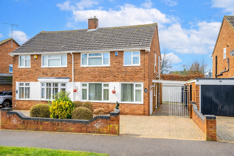 undefined, Fairgreen Road, Luton LU1