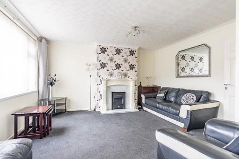 3 bedroom semi-detached house for sale, Fairgreen Road, Luton LU1