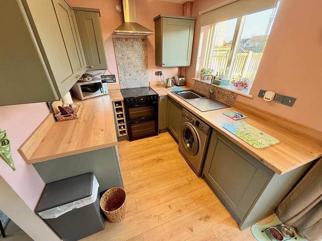 Kitchen/dining toom