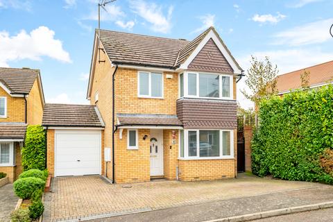 3 bedroom detached house for sale, Wayside, Radlett WD7
