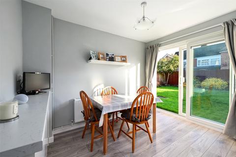 3 bedroom semi-detached house for sale, Greenleas Close, Hampshire GU46