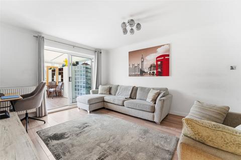 3 bedroom semi-detached house for sale, Hemming Way, Hertfordshire WD25