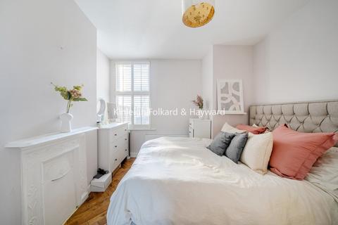 2 bedroom flat to rent, Heaton Road, Mitcham, CR4