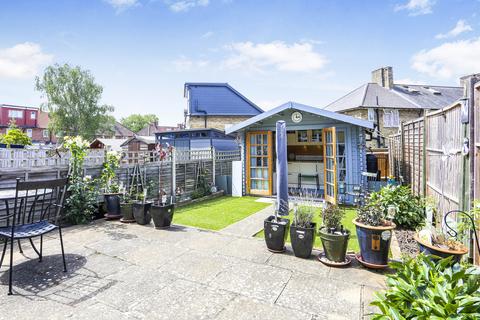 2 bedroom terraced house for sale, Morden SM4