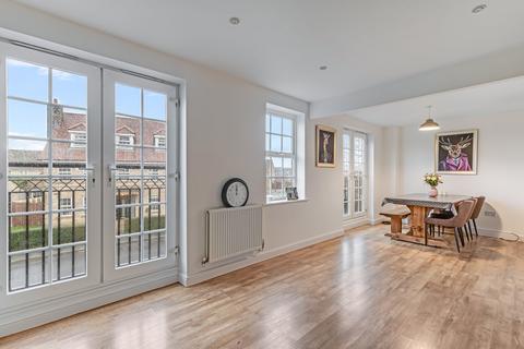 4 bedroom house for sale, Ron Lawton Crescent, Burley in Wharfedale, Ilkley, West Yorkshire, LS29