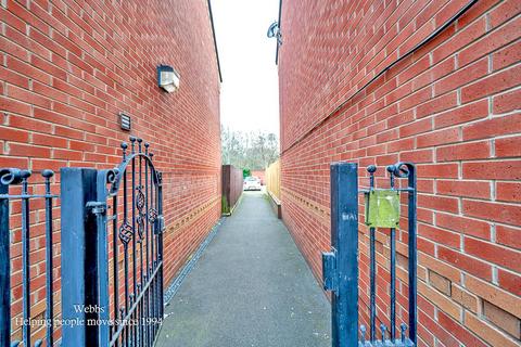 2 bedroom end of terrace house for sale, Huntington Terrace Road, Cannock WS11