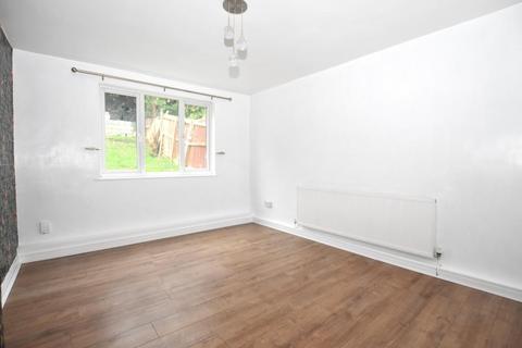 3 bedroom semi-detached bungalow to rent, Devon Drive, Brimington, Chesterfield