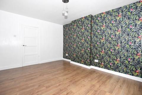 3 bedroom semi-detached bungalow to rent, Devon Drive, Brimington, Chesterfield