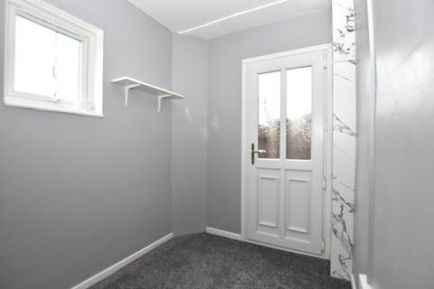 3 bedroom semi-detached bungalow to rent, Devon Drive, Brimington, Chesterfield