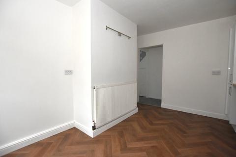 3 bedroom semi-detached bungalow to rent, Devon Drive, Brimington, Chesterfield