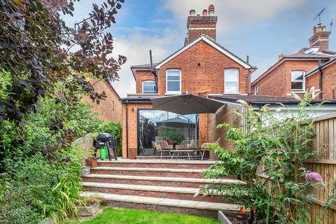 undefined, Baillie Road, Guildford, Surrey, GU1.