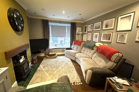 3 bedroom semi-detached house for sale, 205 High Barn Road, Royton, Oldham, OL2 6RR