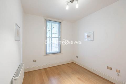 2 bedroom apartment to rent, Nevern Square, Earls Court SW5