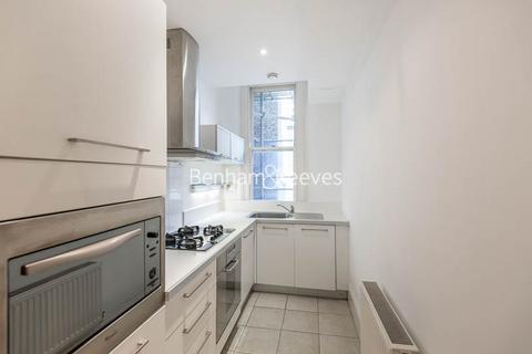 2 bedroom apartment to rent, Nevern Square, Earls Court SW5