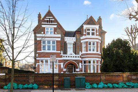 2 bedroom apartment to rent, Hamilton Road, Ealing, W5