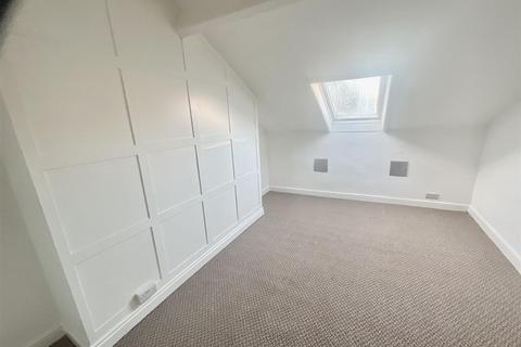 1 bedroom property to rent, Eastborough, Scarborough, YO11