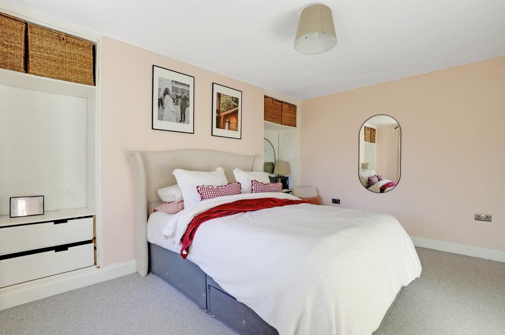 05-3bb6 JHProp Wpen - Flat 4 Malcolm Close - 16.jpg