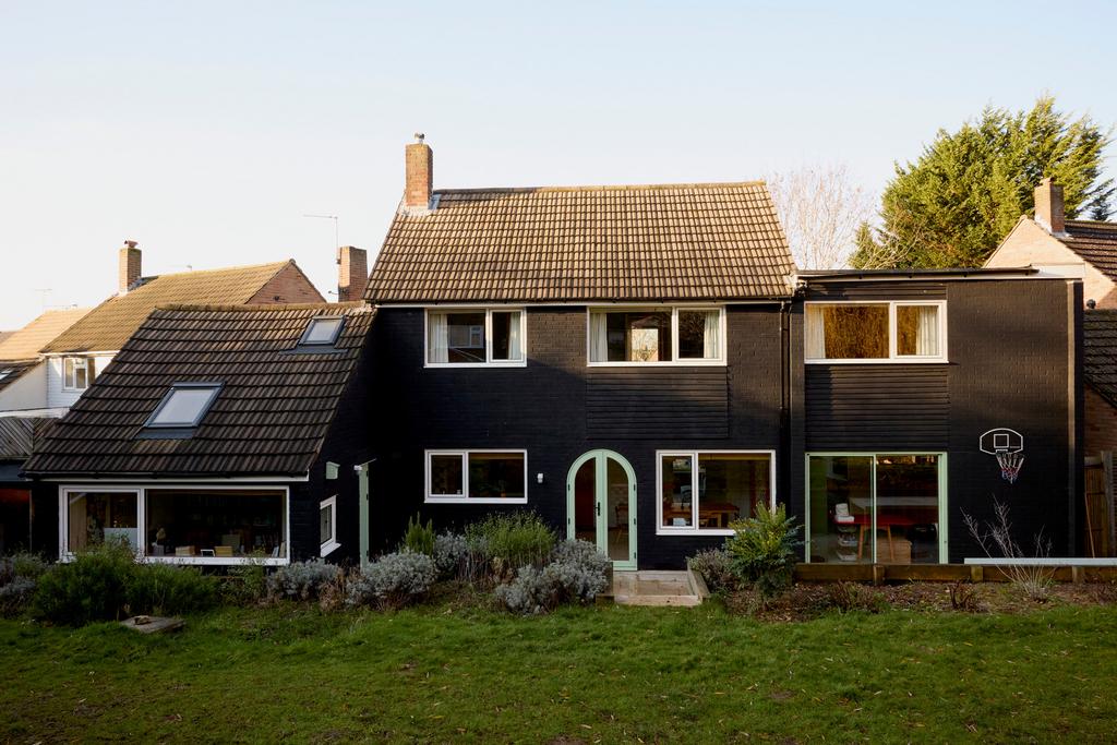 323847   25.12.15 tmh sutton crescent 38.jpg