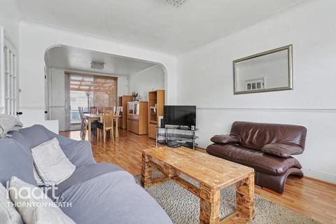 3 bedroom terraced house for sale, Limpsfield Avenue, Thornton Heath