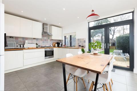 3 bedroom semi-detached house for sale, Woolgrove Road, Hitchin SG4