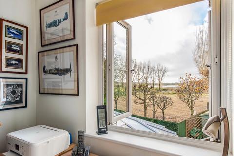 4 bedroom semi-detached house for sale, Spindrift Mews, Bosham, PO18