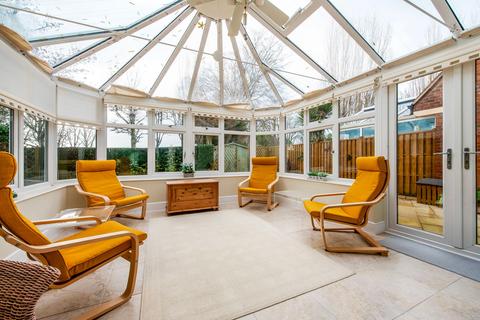 4 bedroom semi-detached house for sale, Spindrift Mews, Bosham, PO18