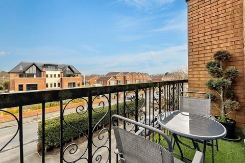 2 bedroom flat for sale, Weld Road, Southport PR8