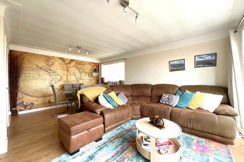 2 bedroom flat for sale, Weld Road, Southport PR8