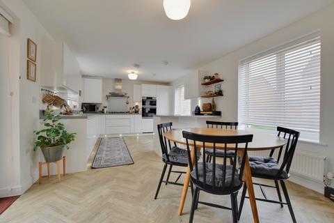 4 bedroom detached house for sale, Lancaster Avenue, Maldon