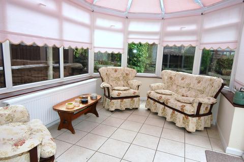 4 bedroom detached house for sale, Newark Road, Windlesham