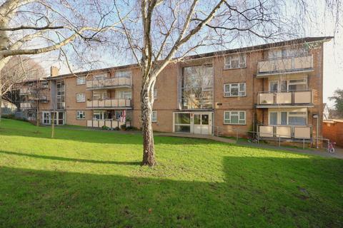 2 bedroom flat for sale, Halstead Road, Cosham