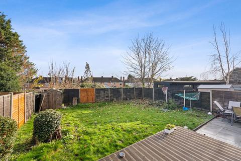 3 bedroom semi-detached house for sale, The Oval, Kettering NN15