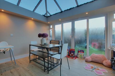 3 bedroom semi-detached house for sale, Rownhams