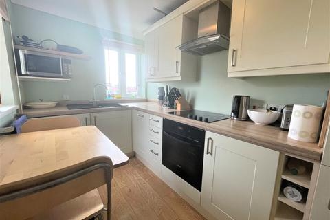 2 bedroom apartment to rent, Cork House, Mannheim Quay, Swansea, SA1