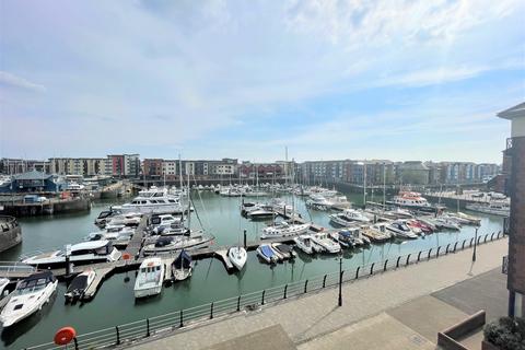 2 bedroom apartment to rent, Cork House, Mannheim Quay, Swansea, SA1