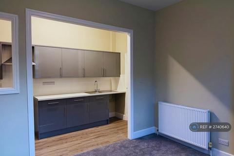 1 bedroom terraced house to rent, Commonside, Batley, WF17
