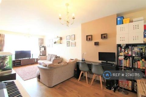 3 bedroom semi-detached house to rent, Harborough Road, Oadby, Leicester, LE2