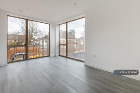 1 bedroom flat to rent, Staines Road, Hounslow, TW4