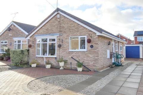 2 bedroom detached bungalow for sale, Oak Drive, Hull