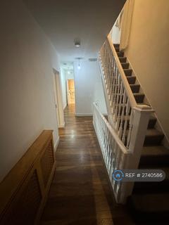 4 bedroom flat to rent, Granville Road, London, N12