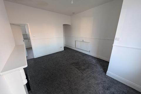 2 bedroom terraced house to rent, St. Barnabus Street, Blackburn