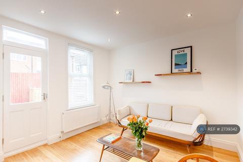 2 bedroom maisonette to rent, Heaton Road, Mitcham, CR4