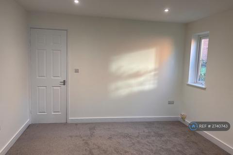 1 bedroom bungalow to rent, Paddock Lane, Redditch, B98