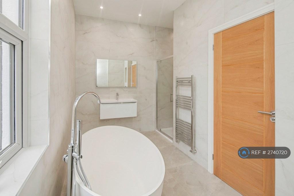 Bedroom 1 Ensuite