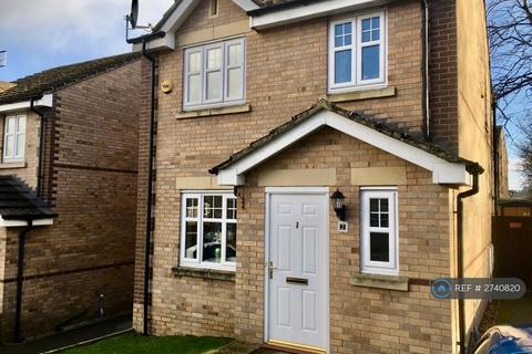 3 bedroom detached house to rent, Rosedale Fold, Bradford, BD10