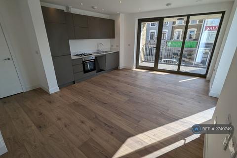 2 bedroom flat to rent, Oto Tower, Ilford, IG3