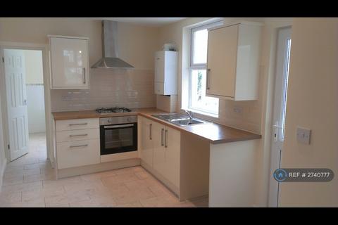 4 bedroom terraced house to rent, Stuart Street, Treorchy, CF42